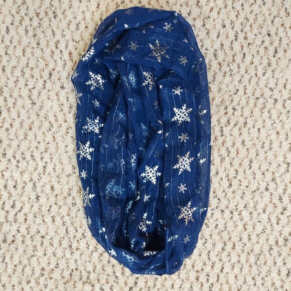 Charming Charlie Blue Silver Sheer Infinity Loop Scarf Sparkly Lightweight - Picture 10 of 10